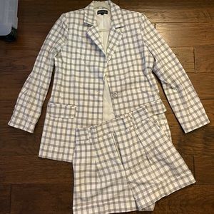 Danielle Bernstein brand new never worn blazer & shorts set size small